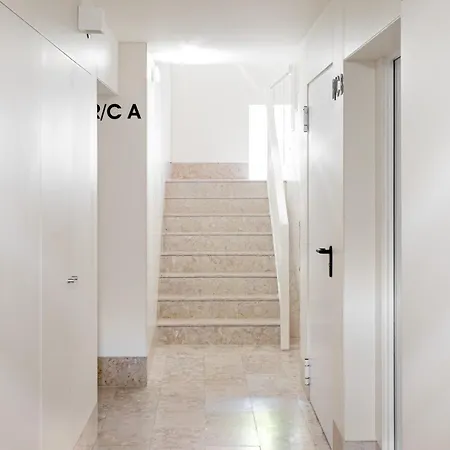 The Retreat, Cozy With Terrace Appartamento Lisbona