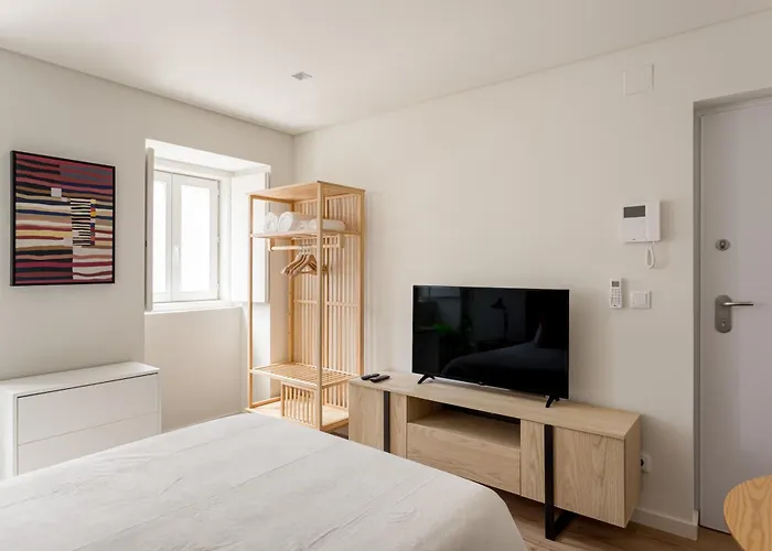 The Retreat, Cozy With Terrace شقة Lisboa