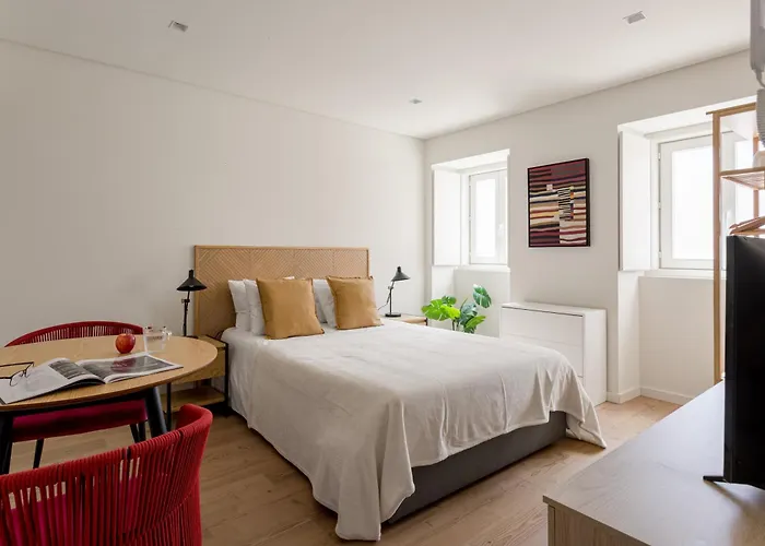 The Retreat, Cozy With Terrace *